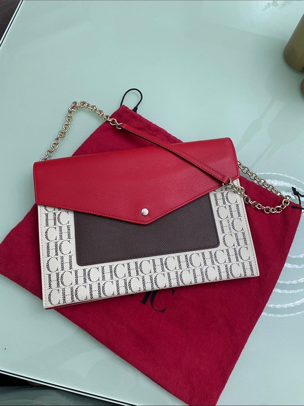 Carolina Herrera Leather Envelope Crossbody - Picture 2 of 8